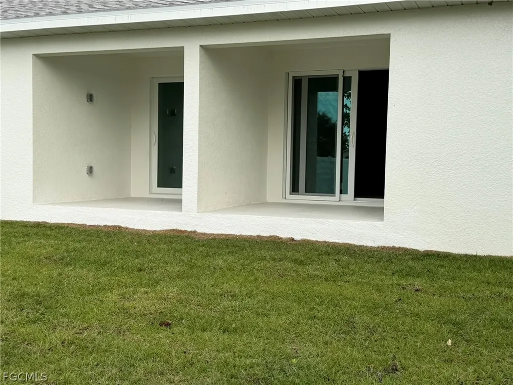 1144/1146 SW 47th Terrace Cape Coral FL 33914
