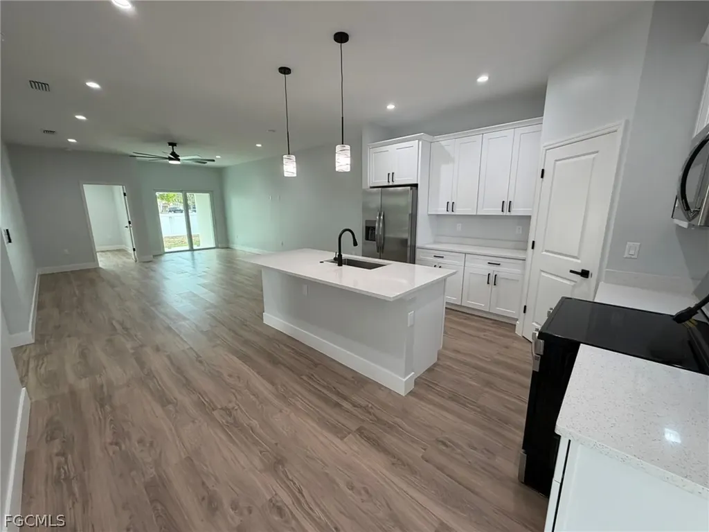 1144/1146 SW 47th Terrace Cape Coral FL 33914