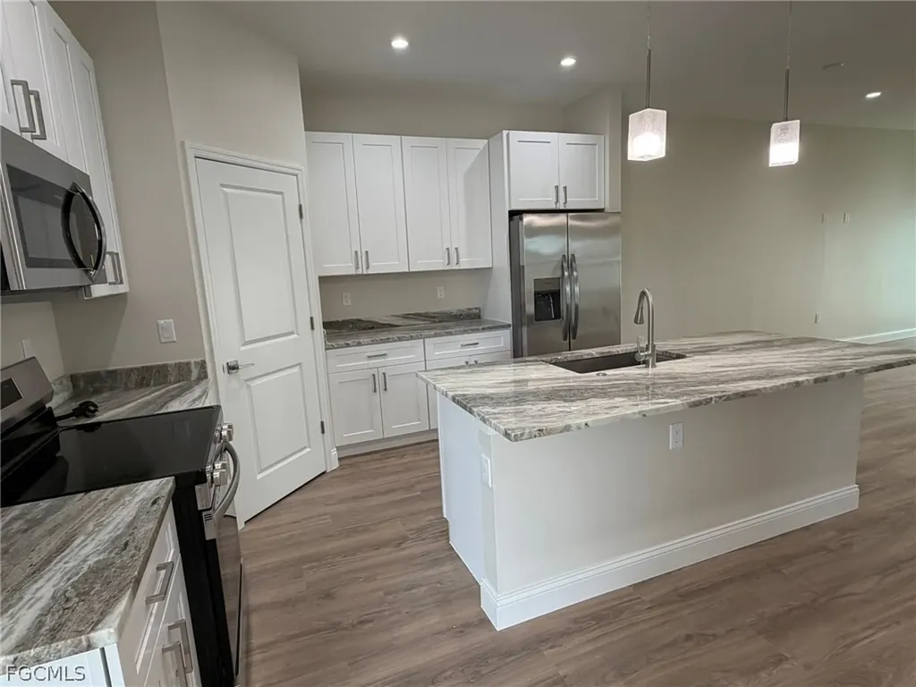 1144/1146 SW 47th Terrace Cape Coral FL 33914