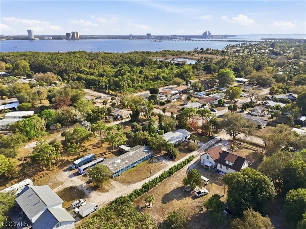 1180 Old Bridge Road North Fort Myers FL 33917