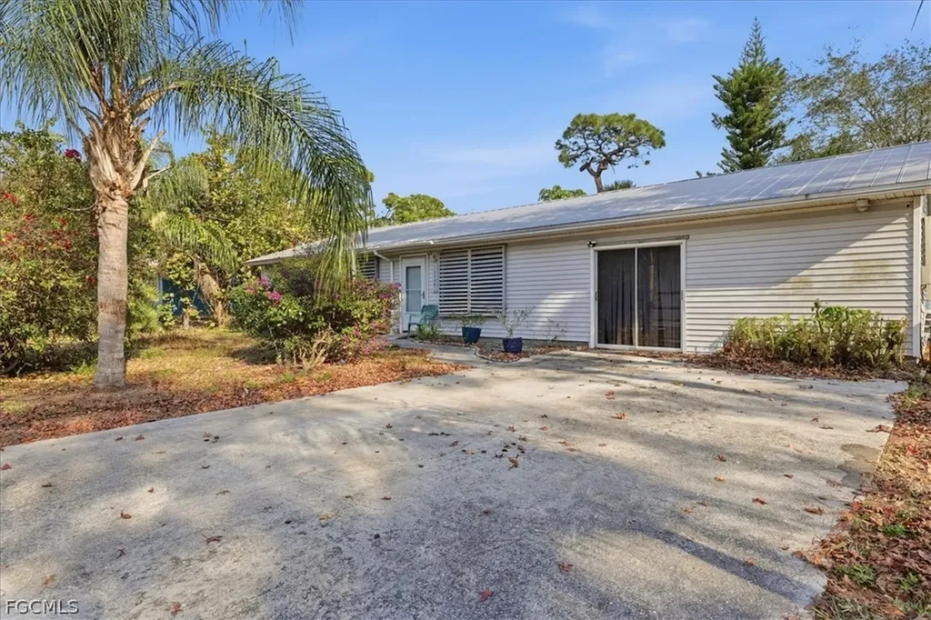 1180 Old Bridge Road North Fort Myers FL 33917