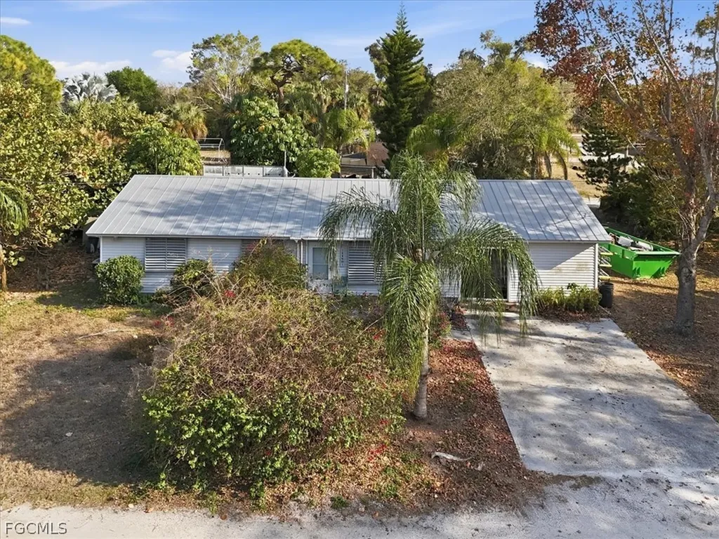 1180 Old Bridge Road North Fort Myers FL 33917