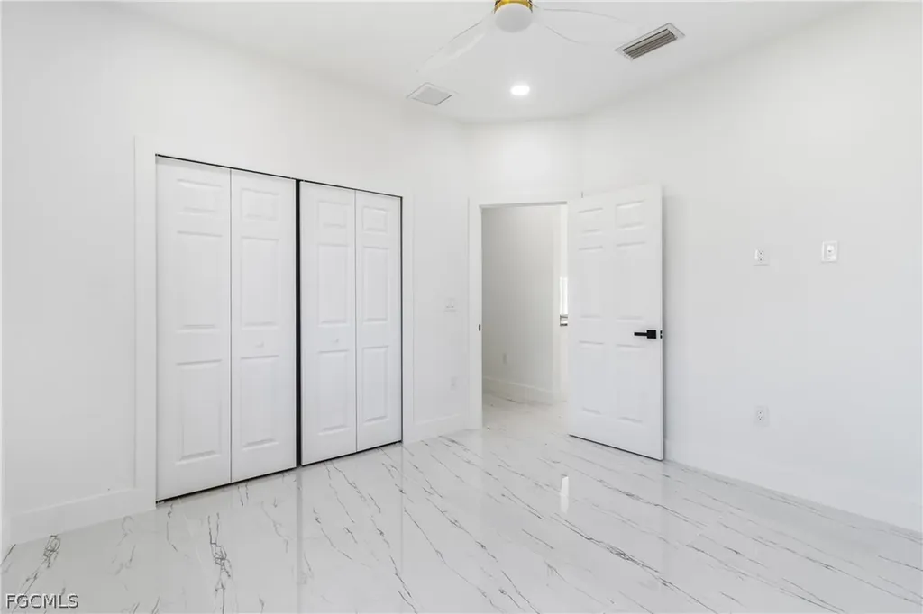 3022 33rd Street SW Lehigh Acres FL 33976