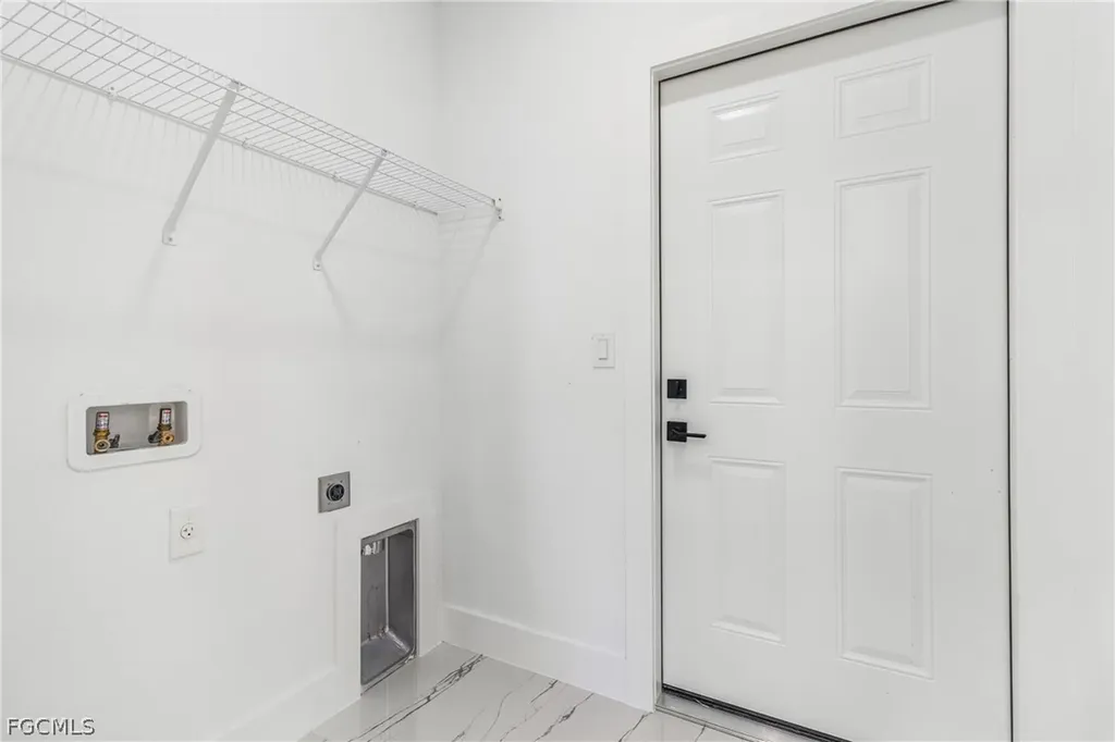 3022 33rd Street SW Lehigh Acres FL 33976