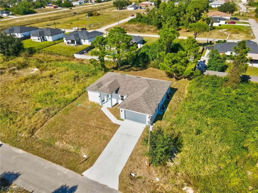3022 33rd Street SW Lehigh Acres FL 33976
