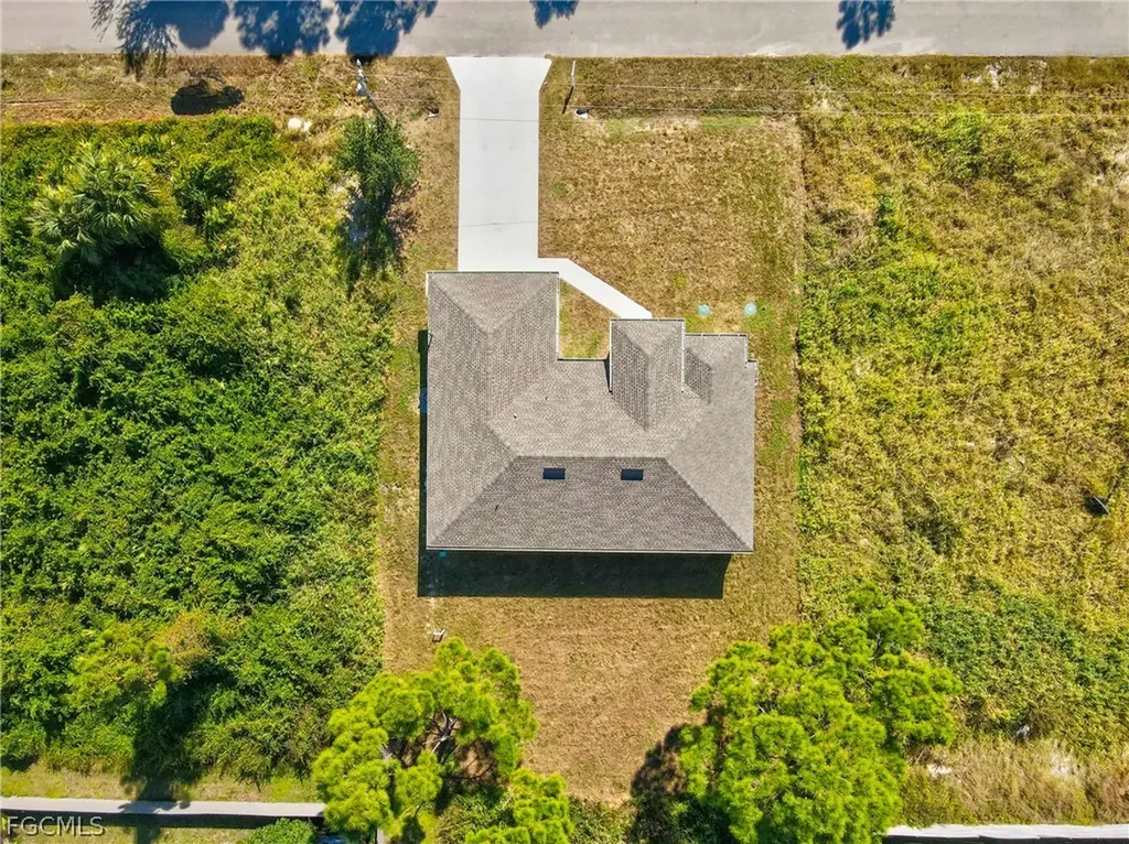 3022 33rd Street SW Lehigh Acres FL 33976