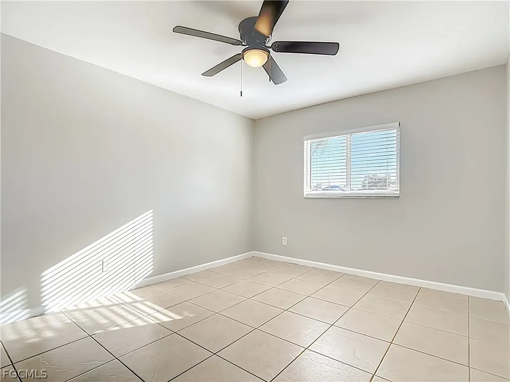 130 SE 7th Street Cape Coral FL 33990