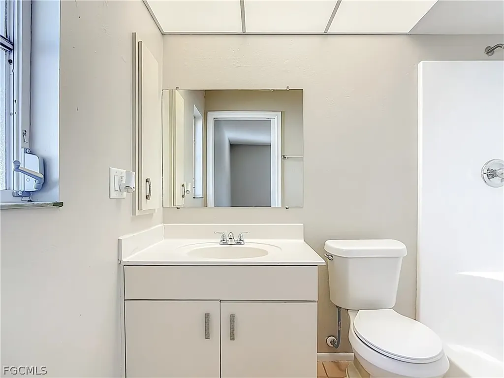 130 SE 7th Street Cape Coral FL 33990
