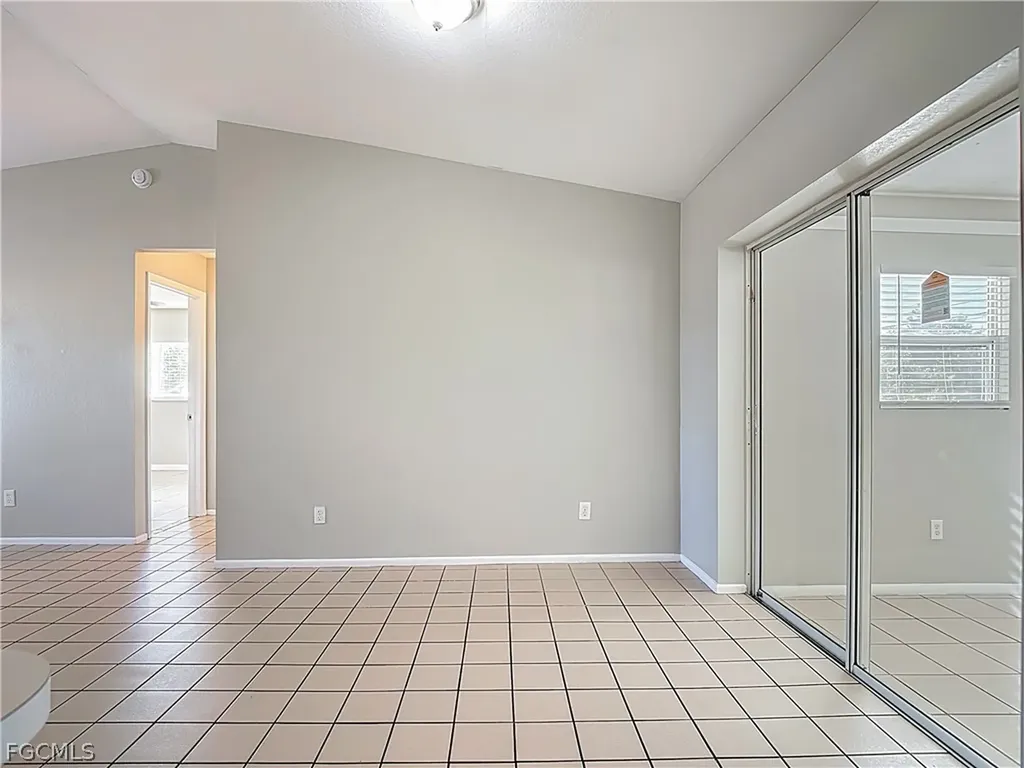 130 SE 7th Street Cape Coral FL 33990