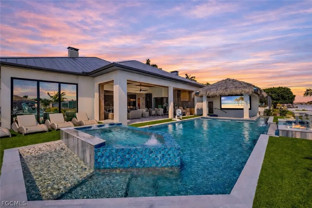 105 SW 51st Terrace Cape Coral FL 33914