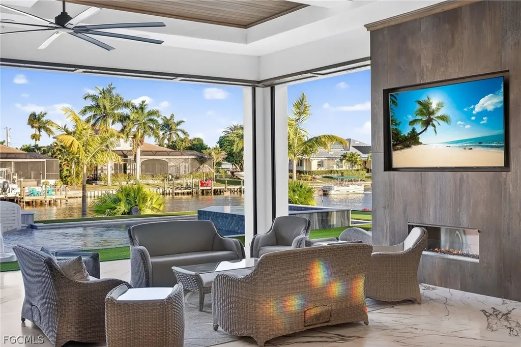 105 SW 51st Terrace Cape Coral FL 33914