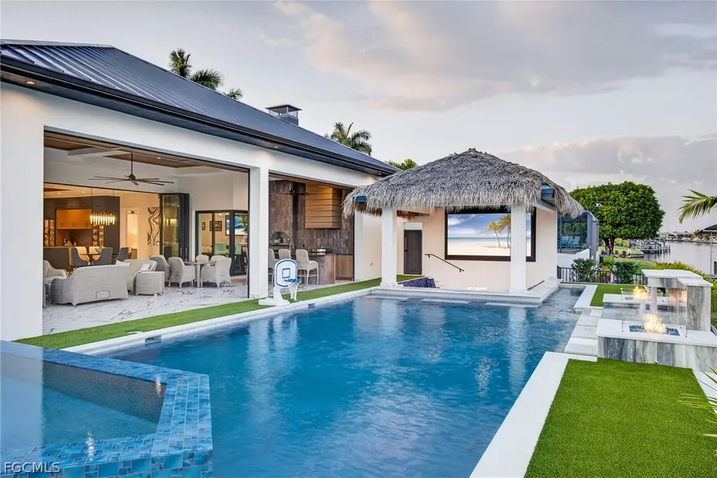 105 SW 51st Terrace Cape Coral FL 33914