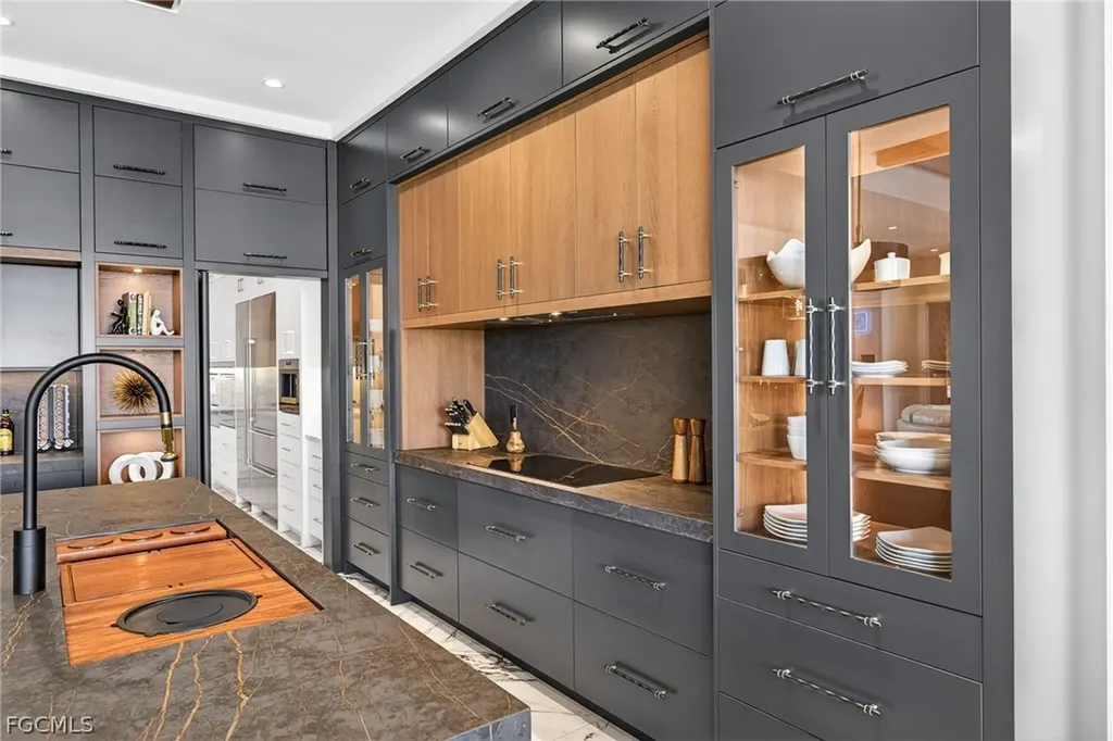 105 SW 51st Terrace Cape Coral FL 33914