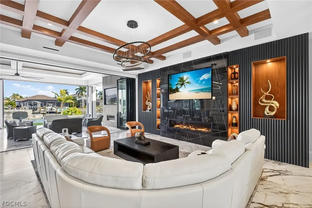 105 SW 51st Terrace Cape Coral FL 33914