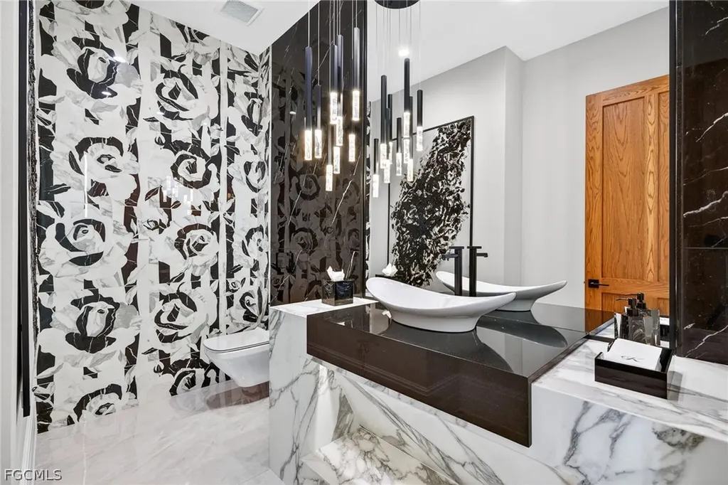 105 SW 51st Terrace Cape Coral FL 33914