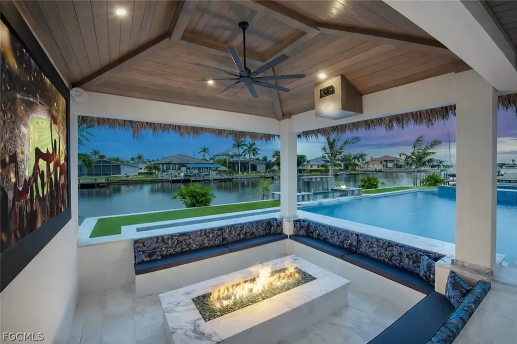 105 SW 51st Terrace Cape Coral FL 33914