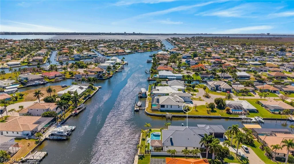 105 SW 51st Terrace Cape Coral FL 33914