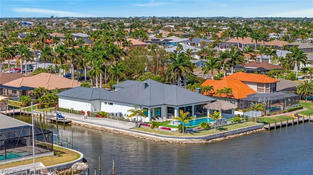 105 SW 51st Terrace Cape Coral FL 33914