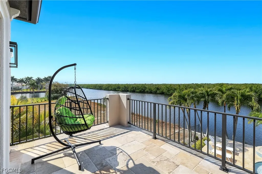 4842 SW 29th Avenue Cape Coral FL 33914