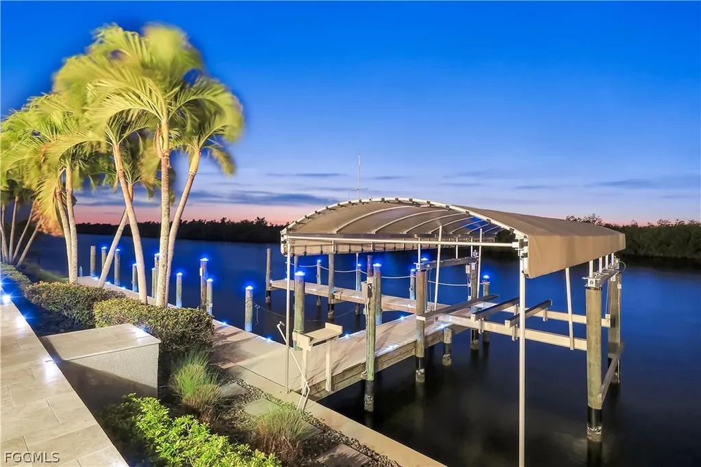 4842 SW 29th Avenue Cape Coral FL 33914