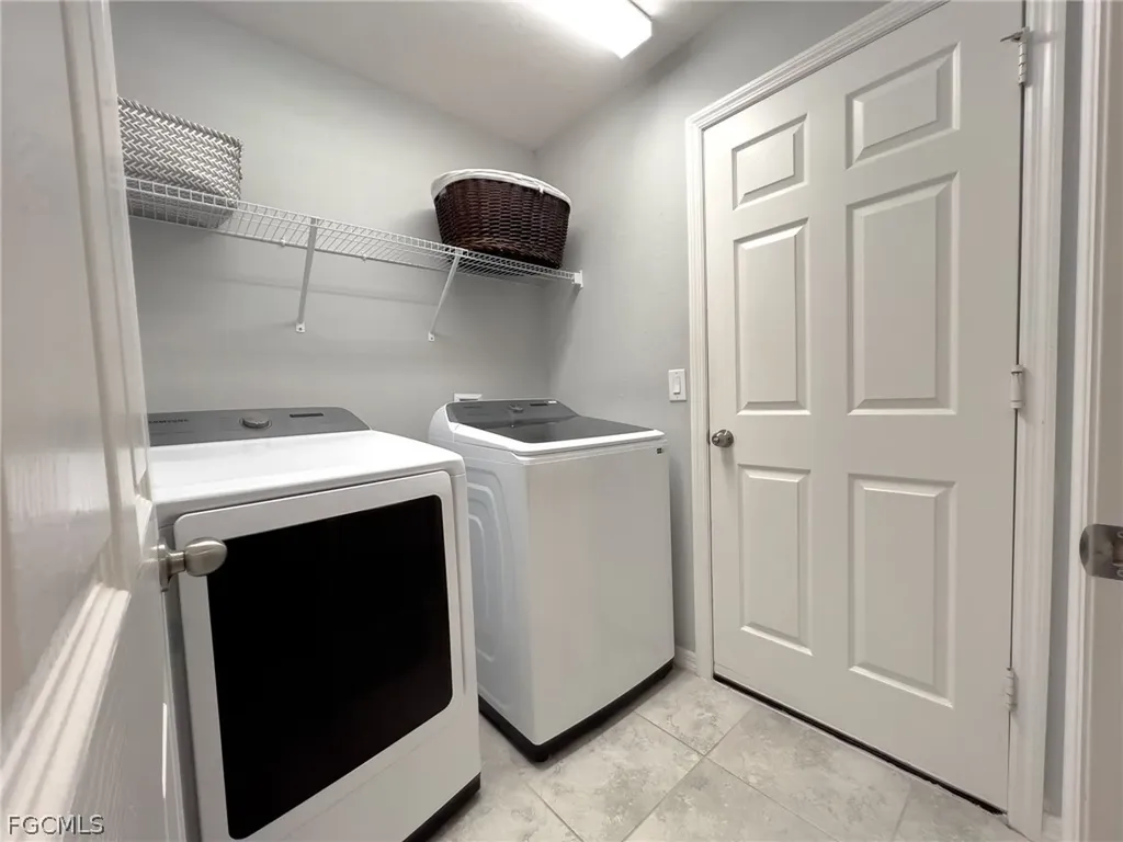 2507 NW 8th Place Cape Coral FL 33993