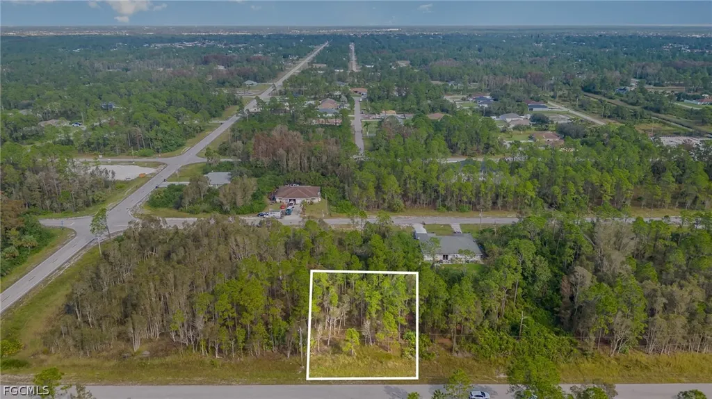 609-611 Ladd Street Lehigh Acres FL 33974