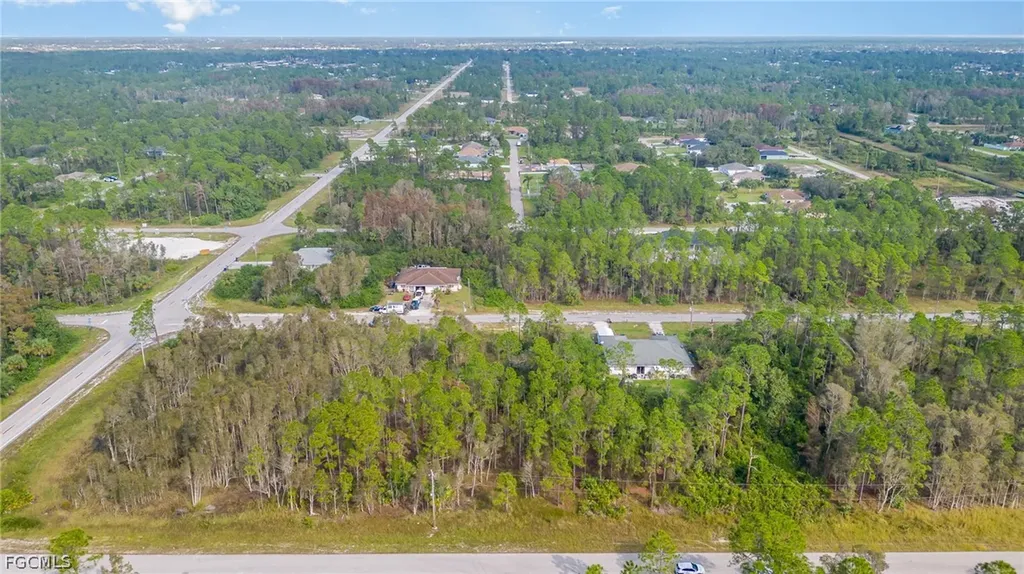 609-611 Ladd Street Lehigh Acres FL 33974