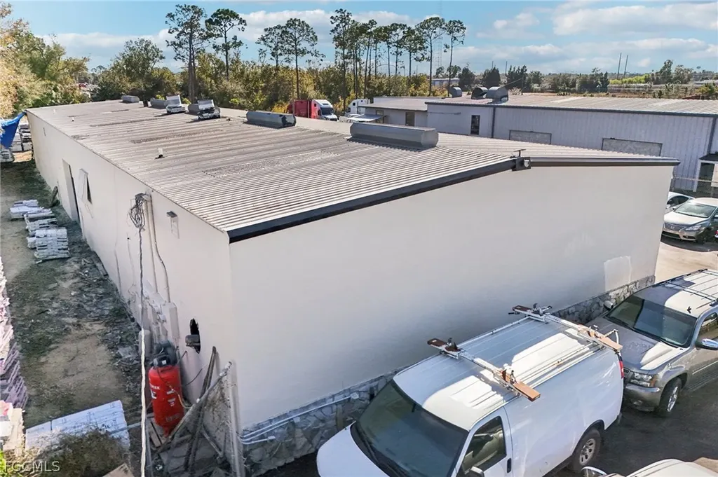 7521 Aluminum Road North Fort Myers FL 33903