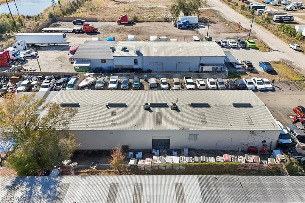 7521 Aluminum Road North Fort Myers FL 33903