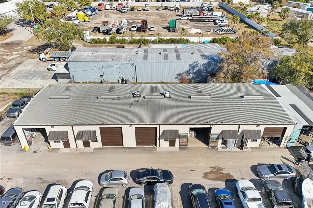 7521 Aluminum Road North Fort Myers FL 33903