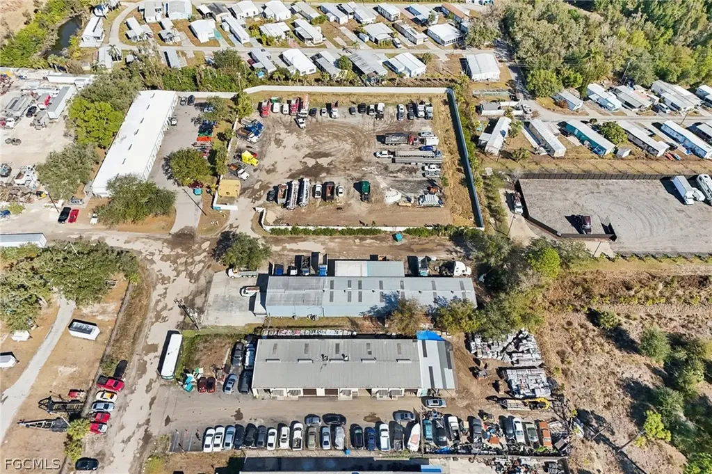 7521 Aluminum Road North Fort Myers FL 33903