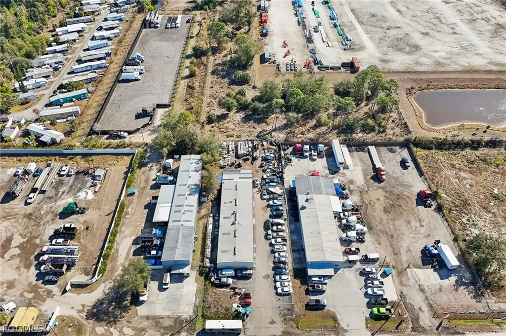 7521 Aluminum Road North Fort Myers FL 33903