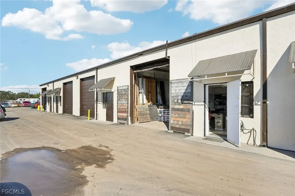 7521 Aluminum Road North Fort Myers FL 33903