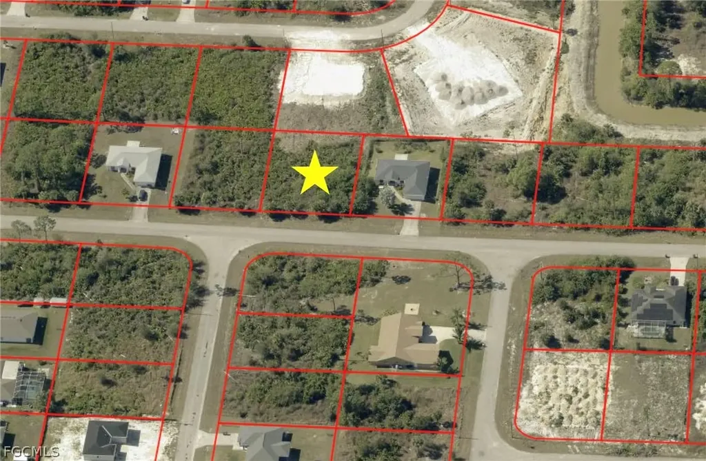 386 Charwood Avenue S Lehigh Acres FL 33974