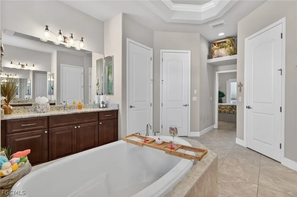 1236 NE 40th Street Cape Coral FL 33909