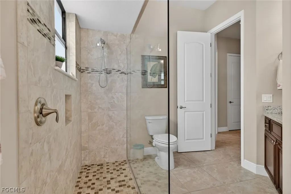 1236 NE 40th Street Cape Coral FL 33909