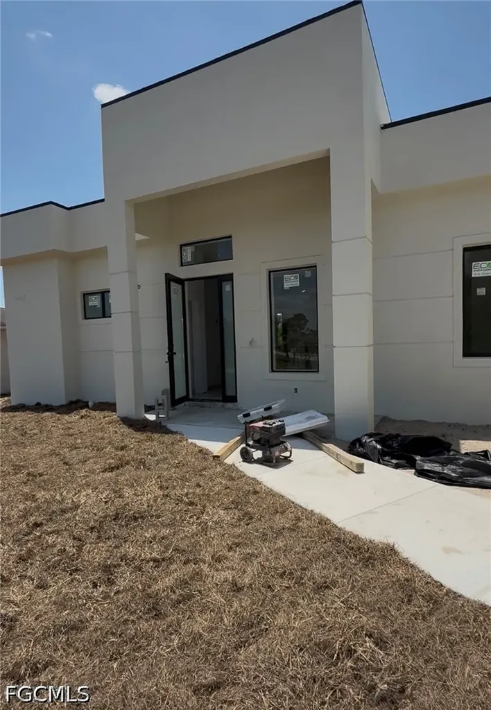 607 Leo Avenue N Lehigh Acres FL 33971