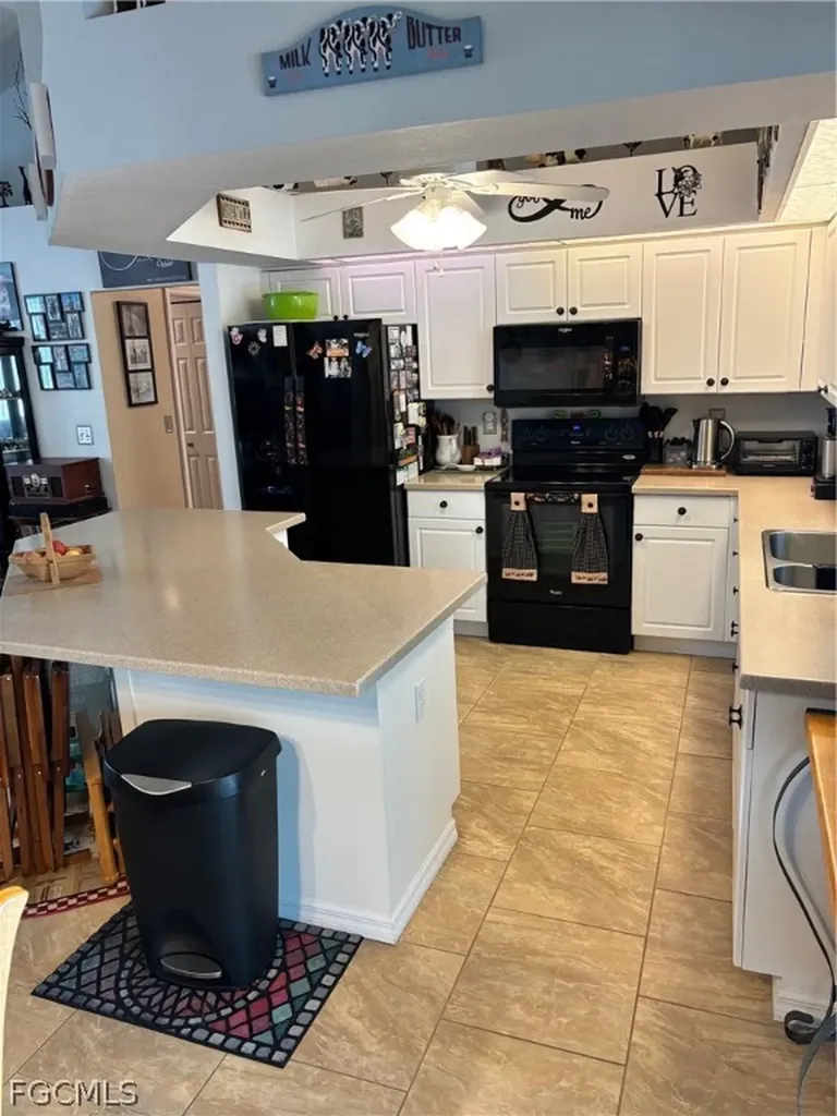 303 Wilmington Parkway Cape Coral FL 33993