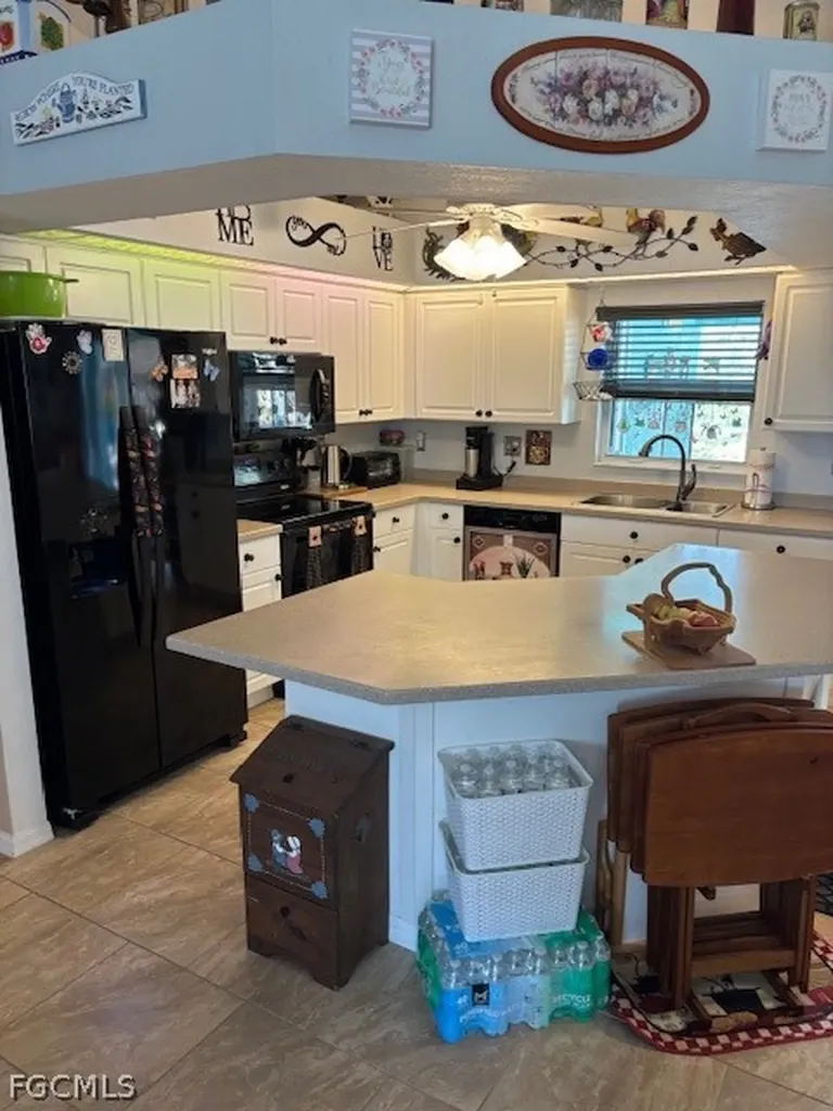 303 Wilmington Parkway Cape Coral FL 33993