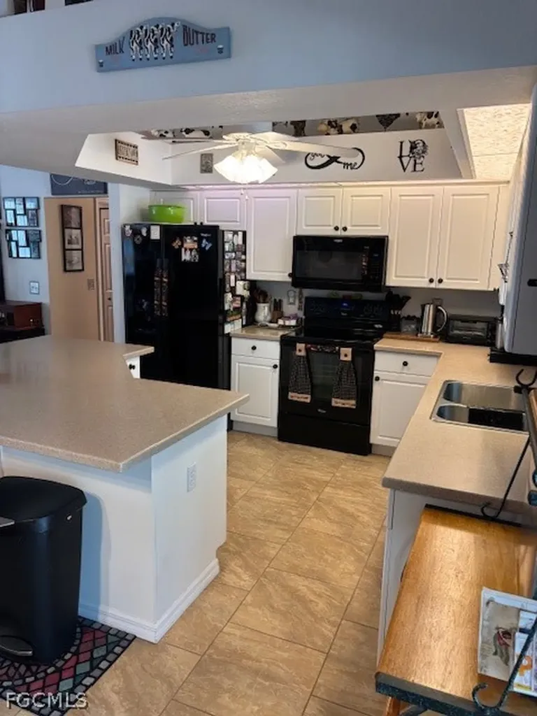 303 Wilmington Parkway Cape Coral FL 33993