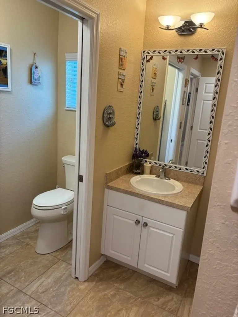 303 Wilmington Parkway Cape Coral FL 33993