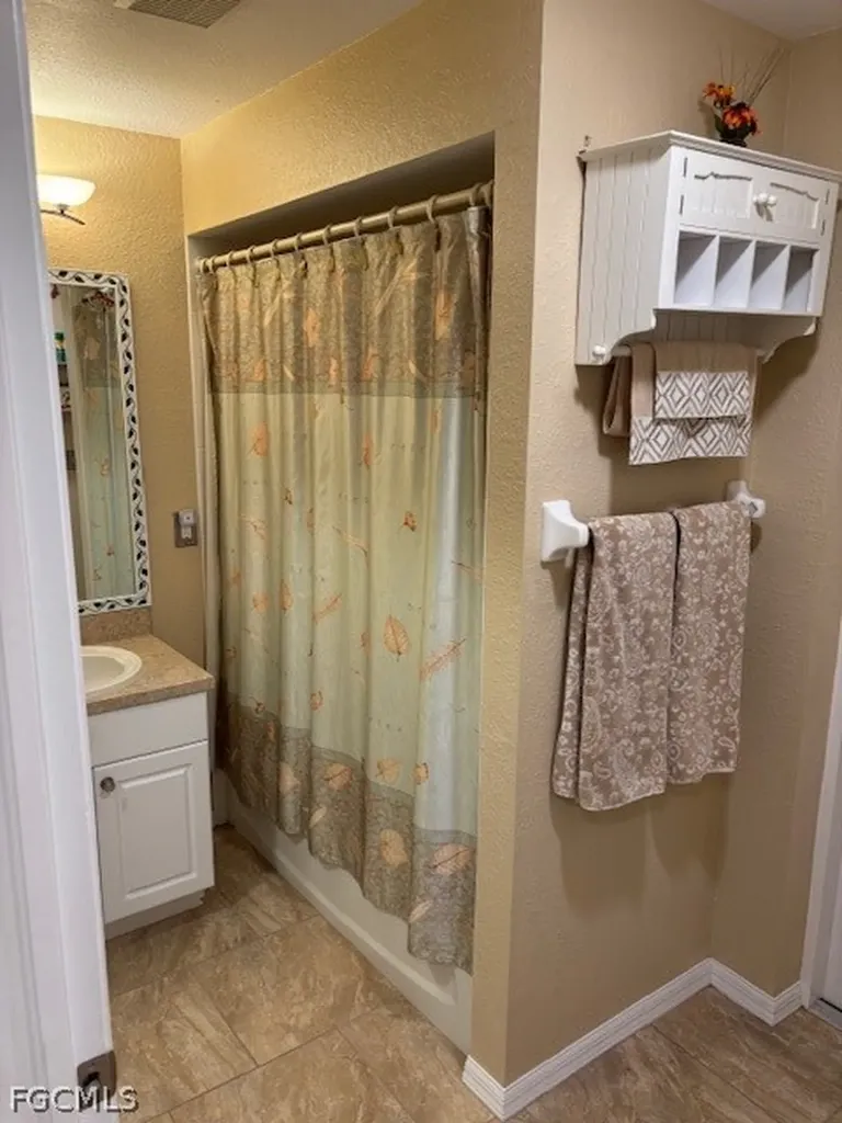 303 Wilmington Parkway Cape Coral FL 33993