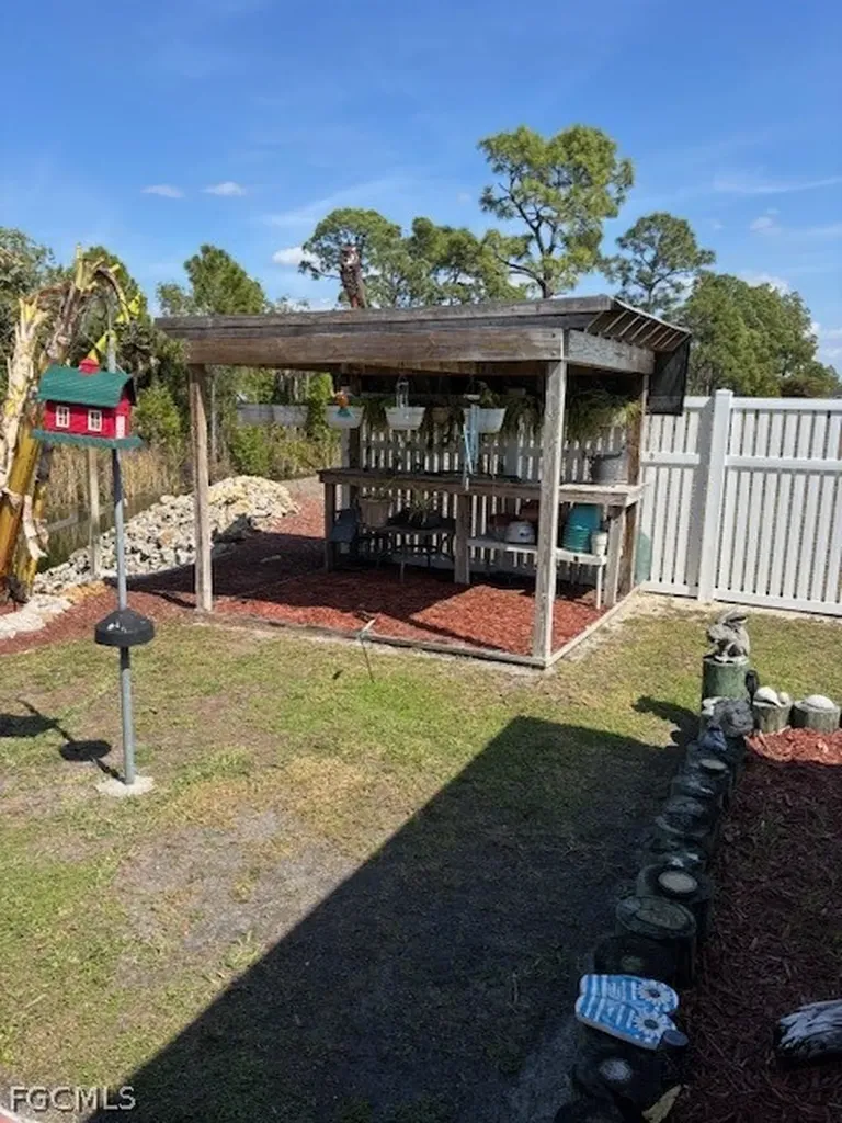 303 Wilmington Parkway Cape Coral FL 33993