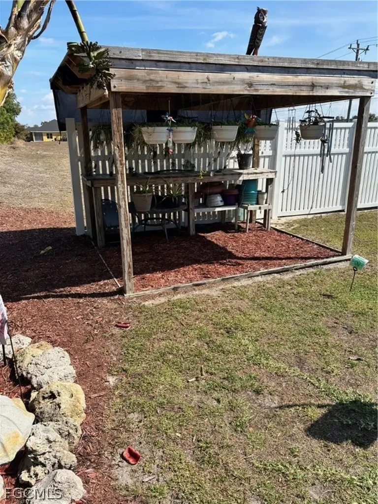 303 Wilmington Parkway Cape Coral FL 33993