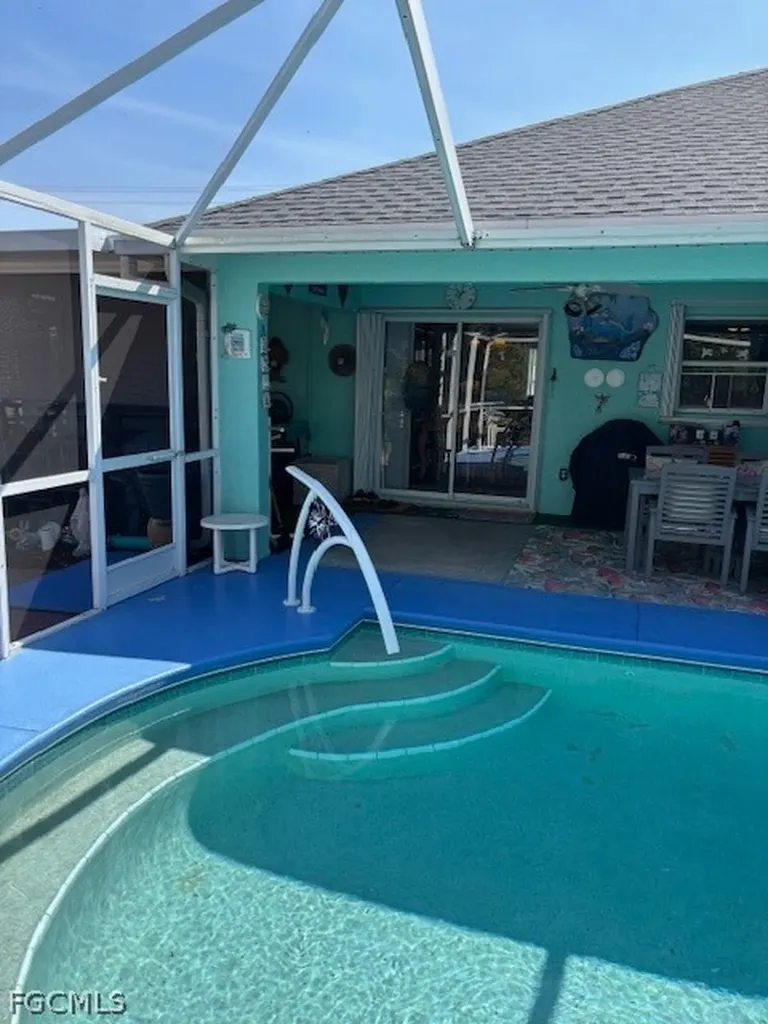 303 Wilmington Parkway Cape Coral FL 33993