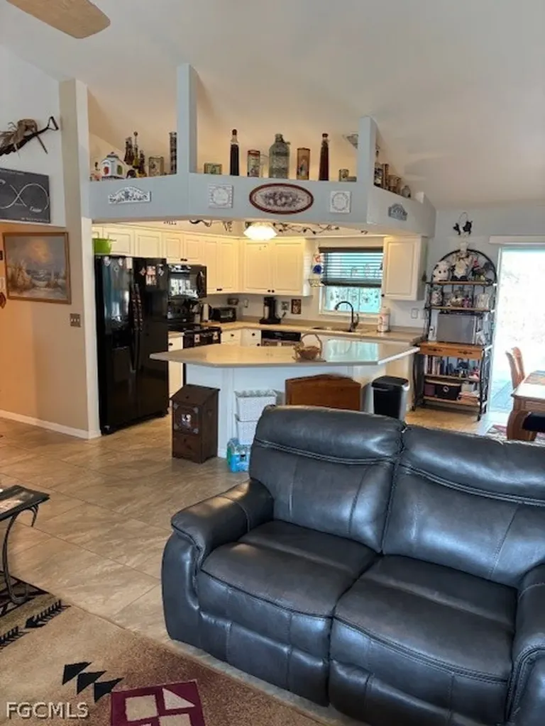 303 Wilmington Parkway Cape Coral FL 33993