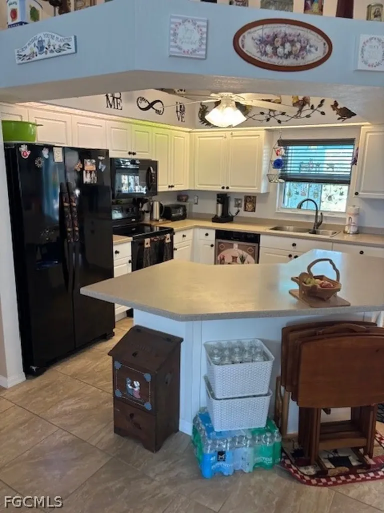 303 Wilmington Parkway Cape Coral FL 33993