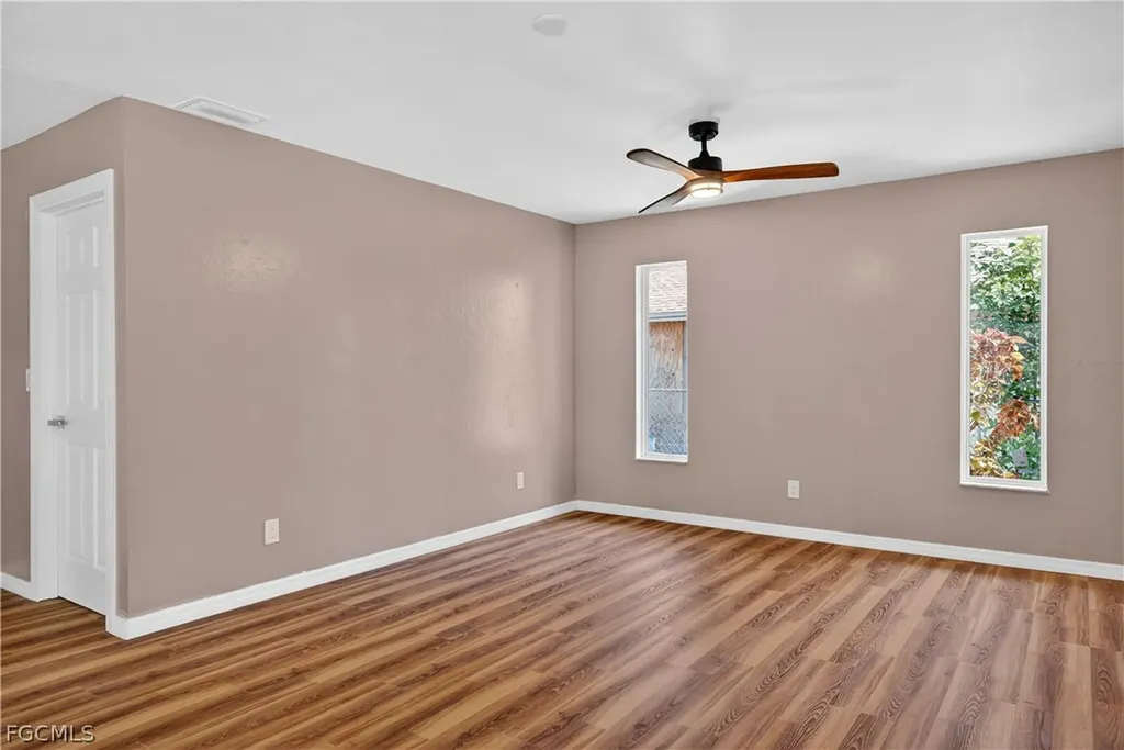1308 SE 33rd Street Cape Coral FL 33904
