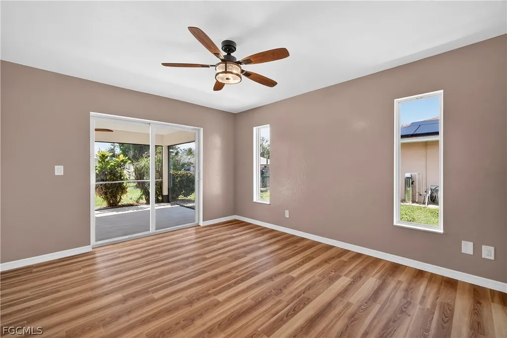 1308 SE 33rd Street Cape Coral FL 33904