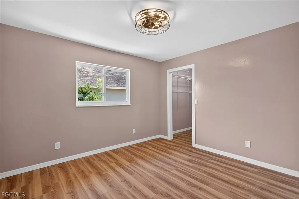 1308 SE 33rd Street Cape Coral FL 33904